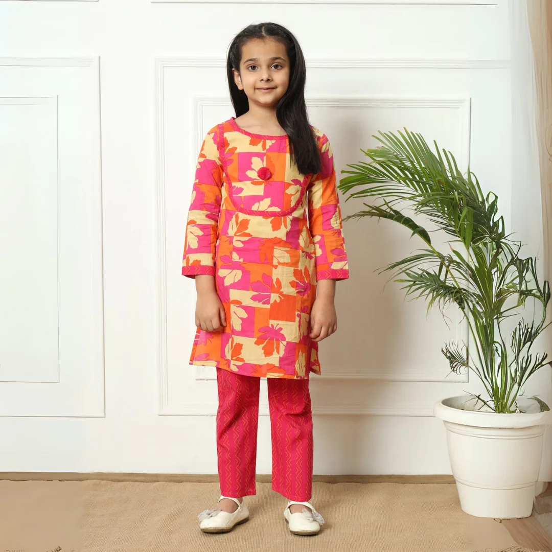 Straight style Cotton fabric Pink color Kurti with Bottom